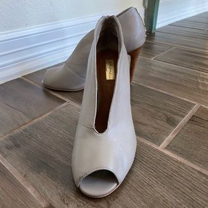 Halogen heels, size 8.